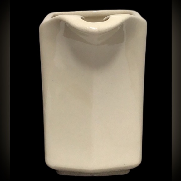 Vintage Imperial Whiskey Pitcher, Off White Jug, Kingwood USA, 6”‎ Tall - Picture 2 of 6